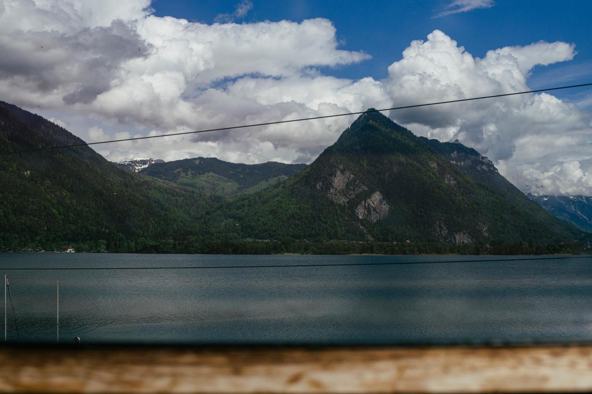 Au Bord Du Lac Därligen Εξωτερικό φωτογραφία